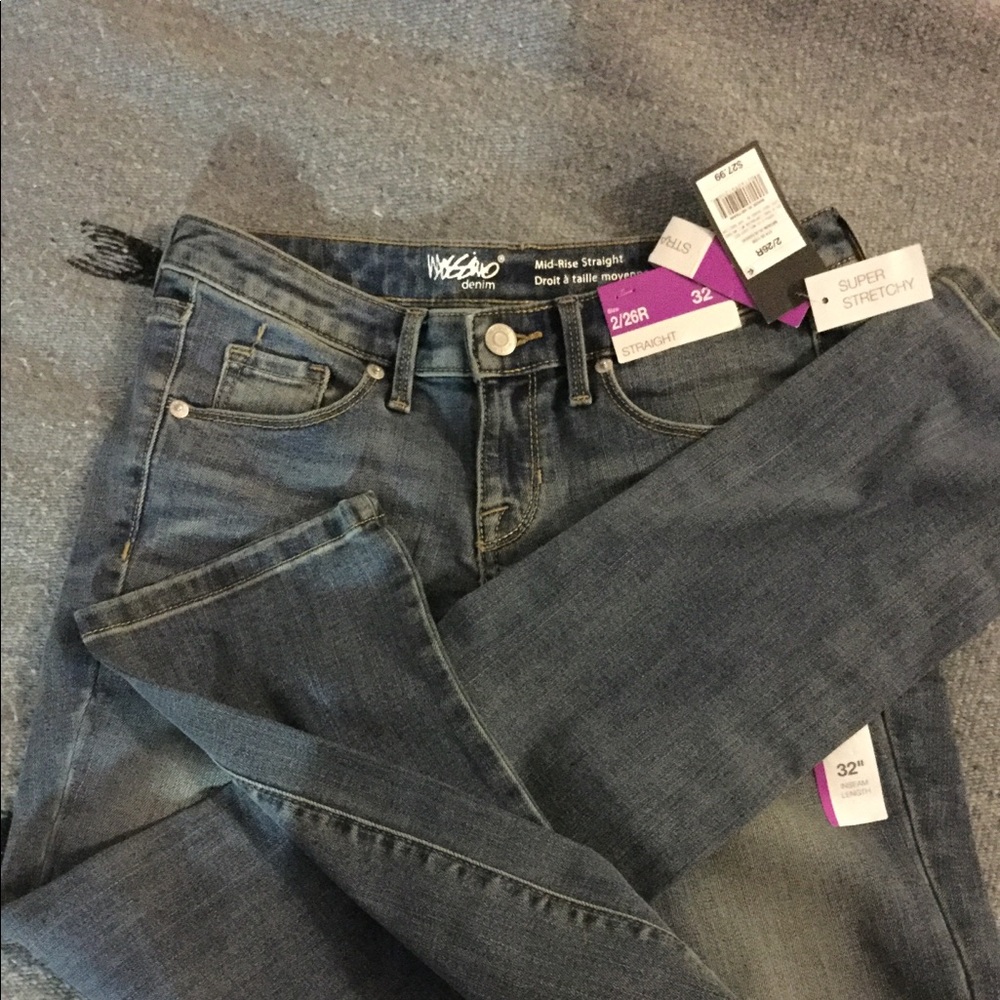Mid rise skinny jeans
